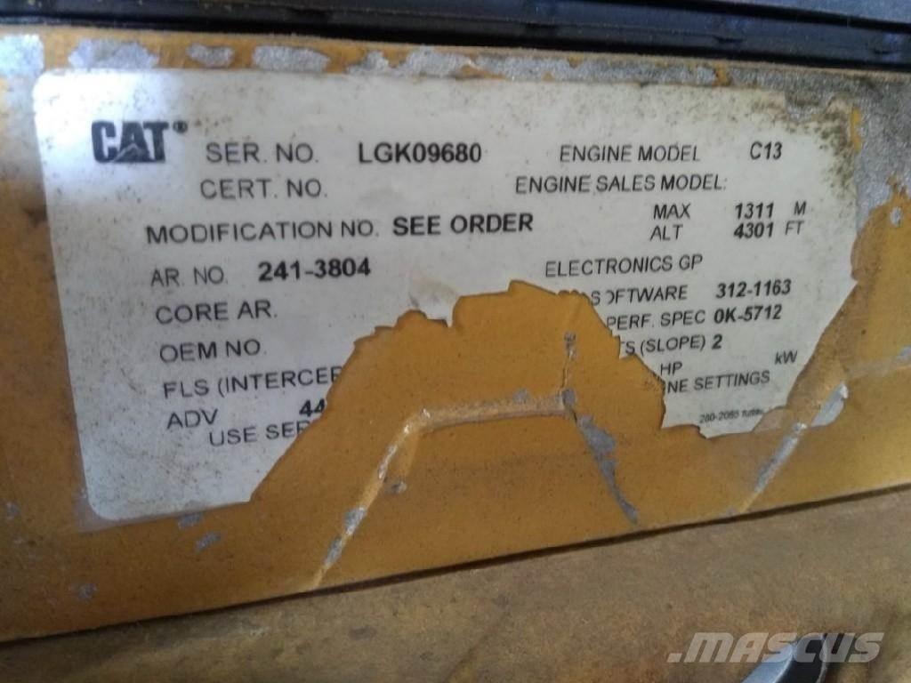 CAT C-13 Двигатели