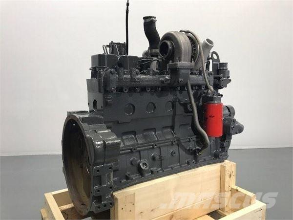 Komatsu SA6D102 Двигатели