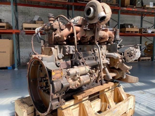 Komatsu SAA6D125E-2 Двигатели