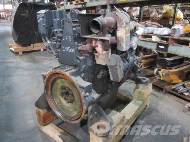 Komatsu SAA6D125E-5 Двигатели