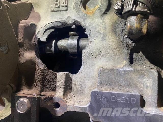 Yanmar 4TNV84T-DSA Двигатели
