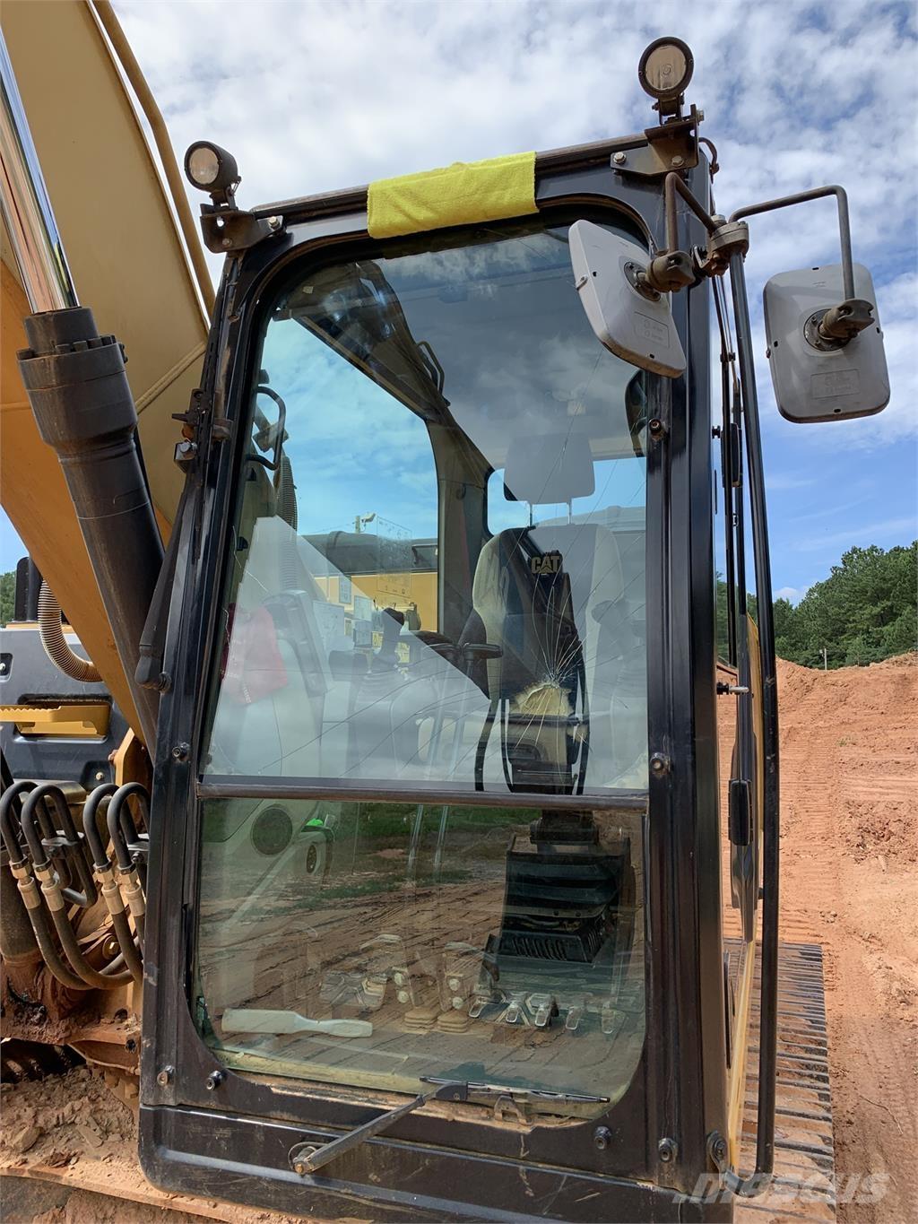 CAT 320EL Строительная техника - Другие