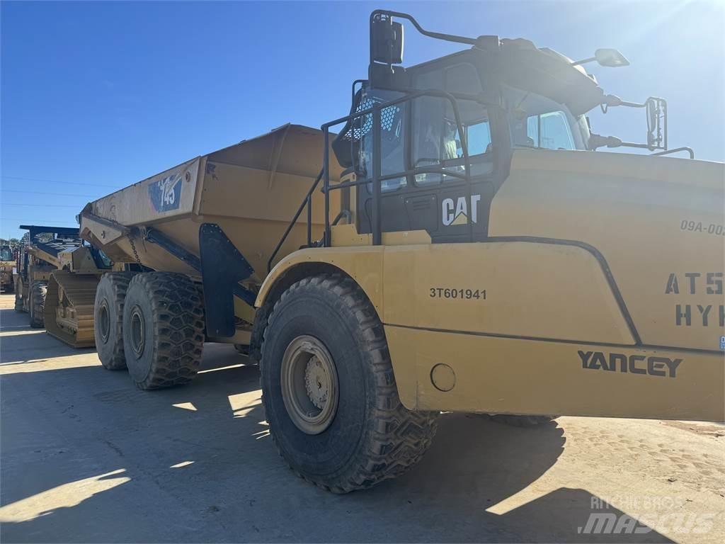 CAT 745 Шарнирно-сочленённые самосвалы