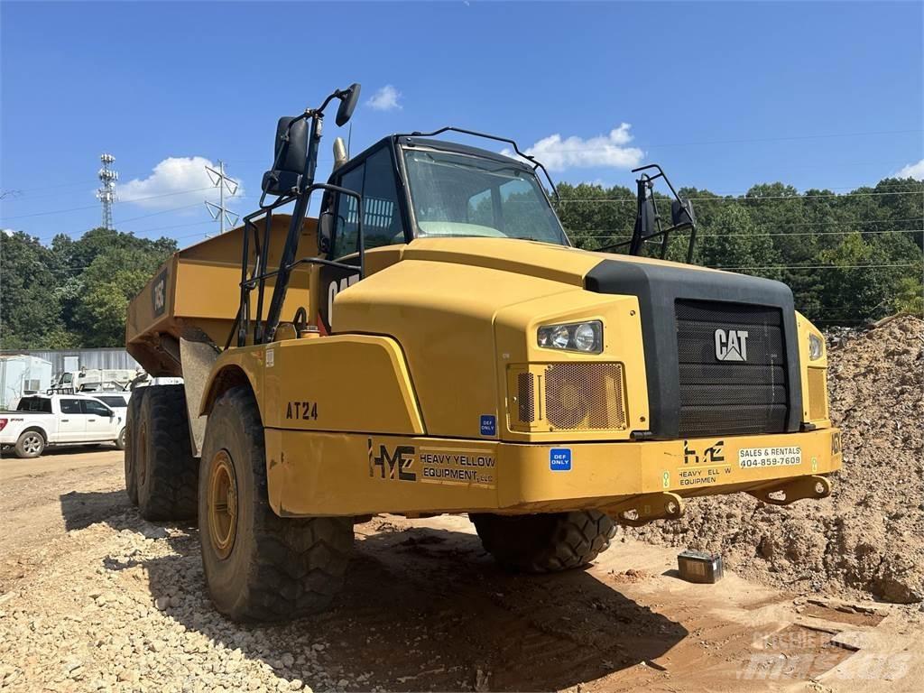 CAT 745C Шарнирно-сочленённые самосвалы