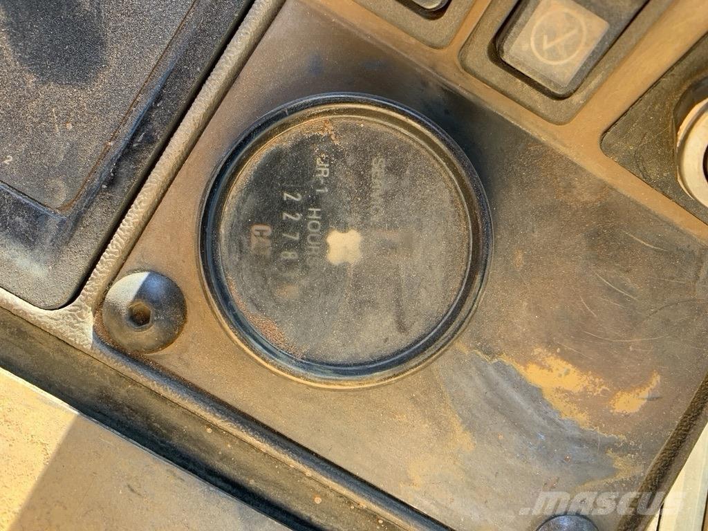 CAT 953B Строительная техника - Другие