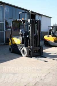 OM XE 30 ac Электропогрузчики