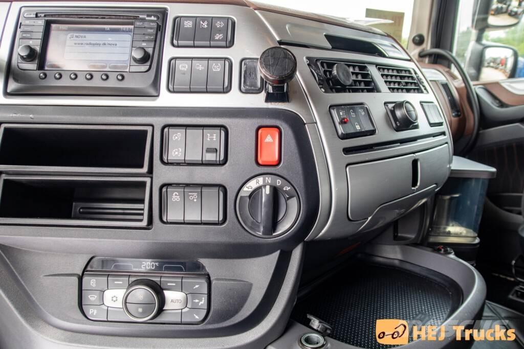 DAF XF 530 6x2 FTS Седельные тягачи