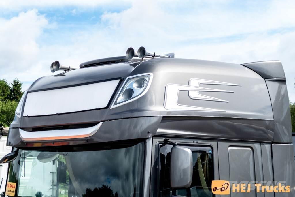 DAF XF 530 6x2 FTS Седельные тягачи