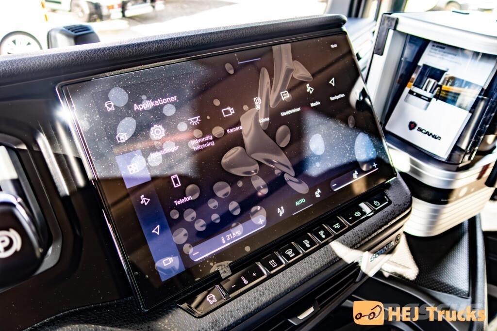 Scania R530 A6x2NB Седельные тягачи