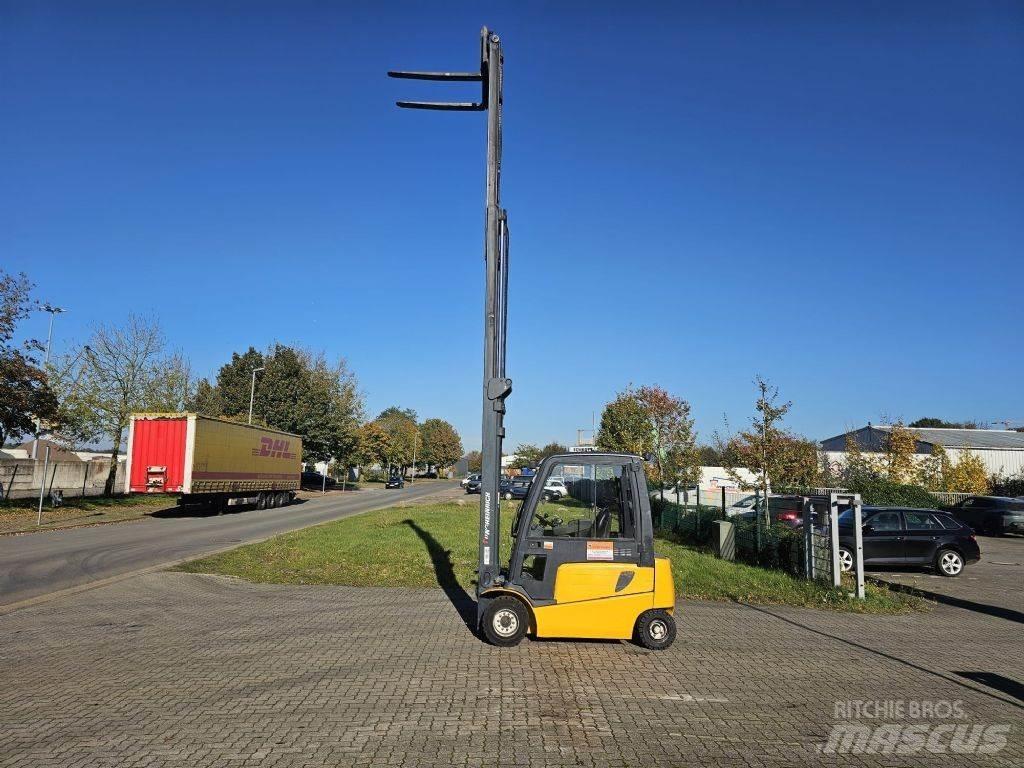 Jungheinrich EFG430 Электропогрузчики