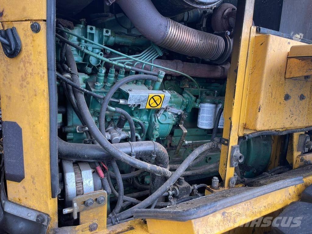 Volvo L70D Фронтальные погрузчики