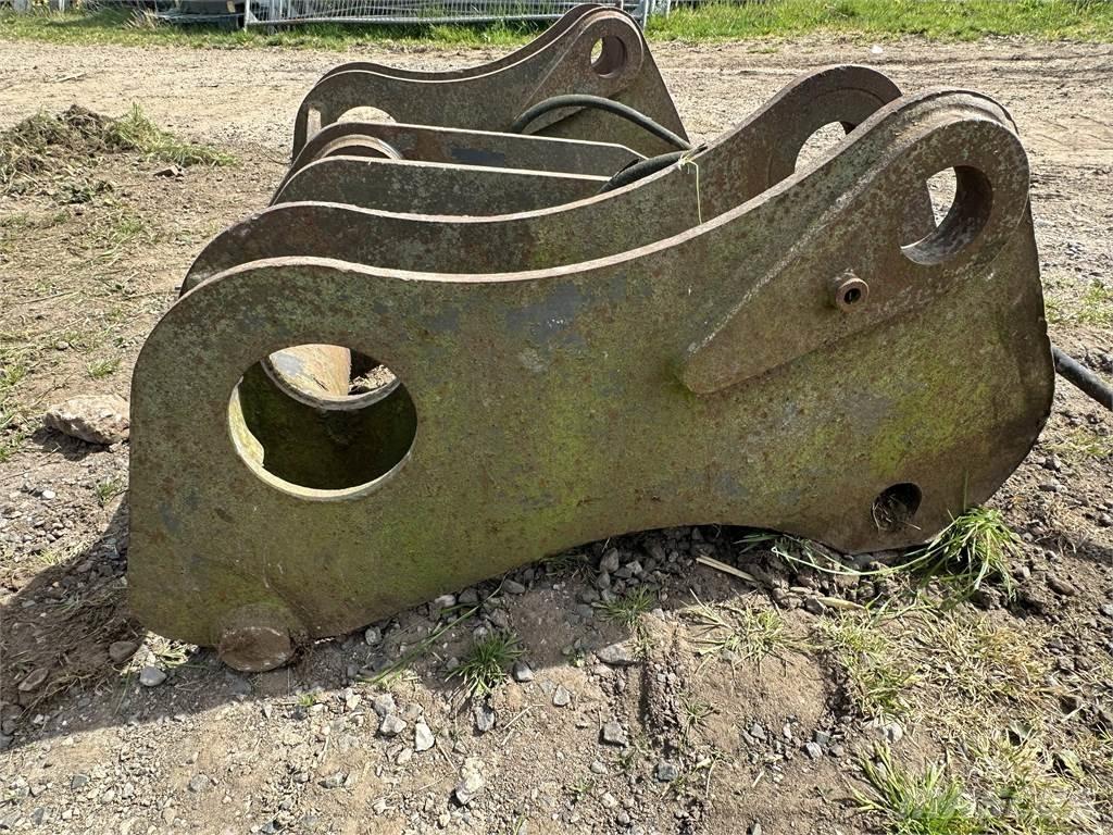 Volvo quick coupler Фронтальные погрузчики
