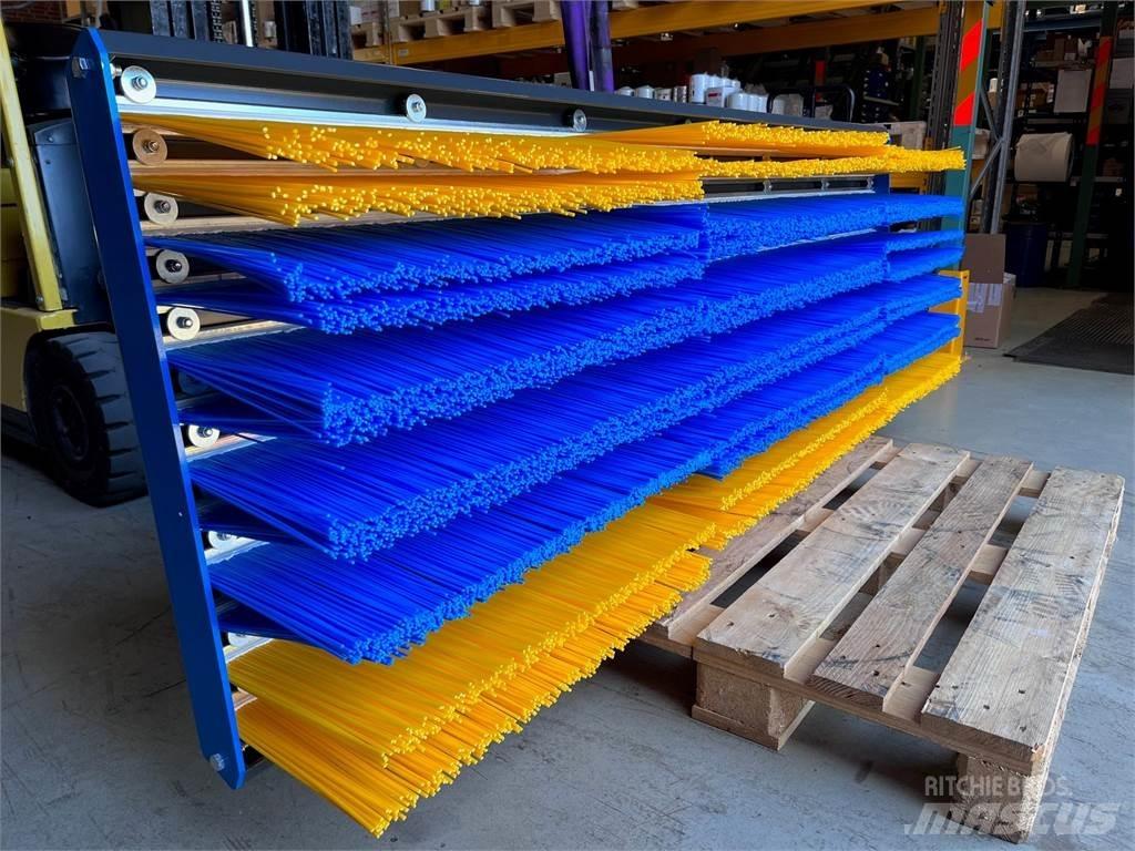  Børstesæt 2400 mm kost Снежные отвалы и плуги