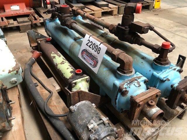 Bowman GL400 Oliekøler Строительная техника - Другие