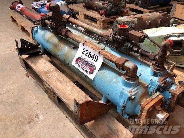 Bowman GL400 Oliekøler Строительная техника - Другие