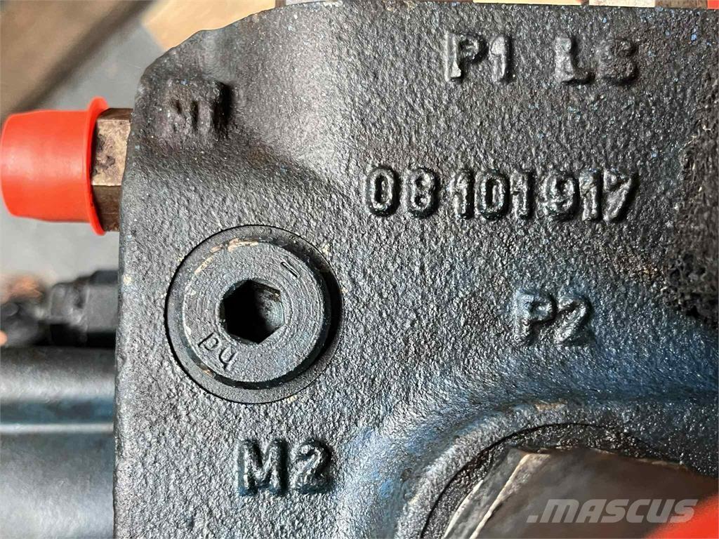 CASE 695SR hovedventil Гидравлическая система