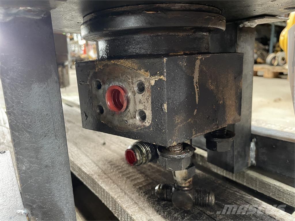 CAT 215LC svirvel Гидравлическая система