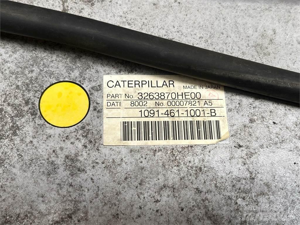 CAT 323D køler Двигатели