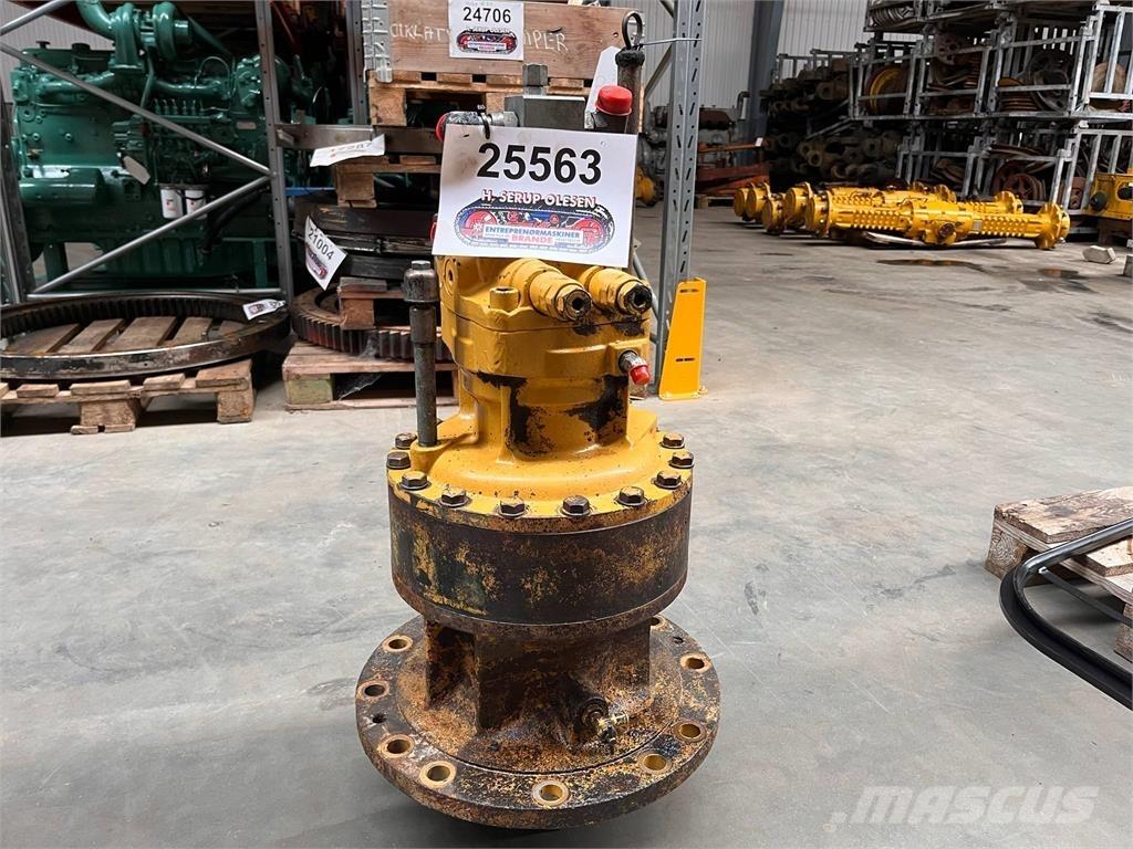CAT 323D krøjegear Трансмиссии и КПП