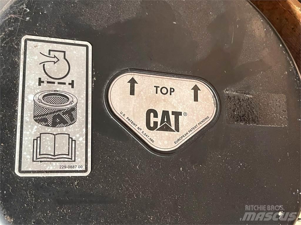 CAT 323D luftfilterhus Строительная техника - Другие