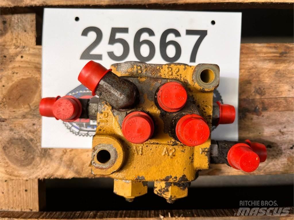 CAT 323D ventilgruppe GP Гидравлическая система