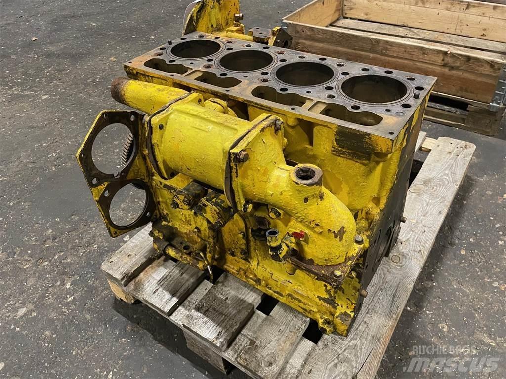CAT 3304 motorblok Двигатели
