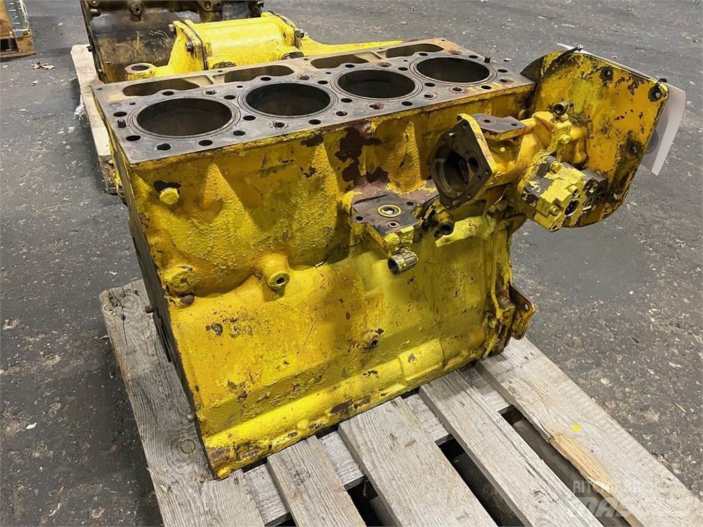 CAT 3304 motorblok Двигатели