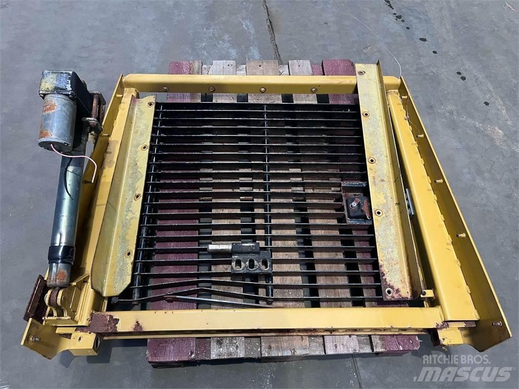 CAT 962GII Kølergrill Компоненты строительной техники