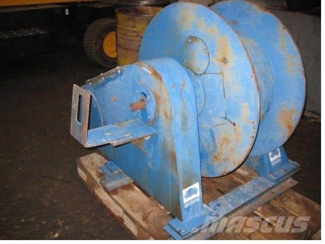  Hydr. Nørlau sondespil Подъемно-транспортное оборудование и грузовые лифты