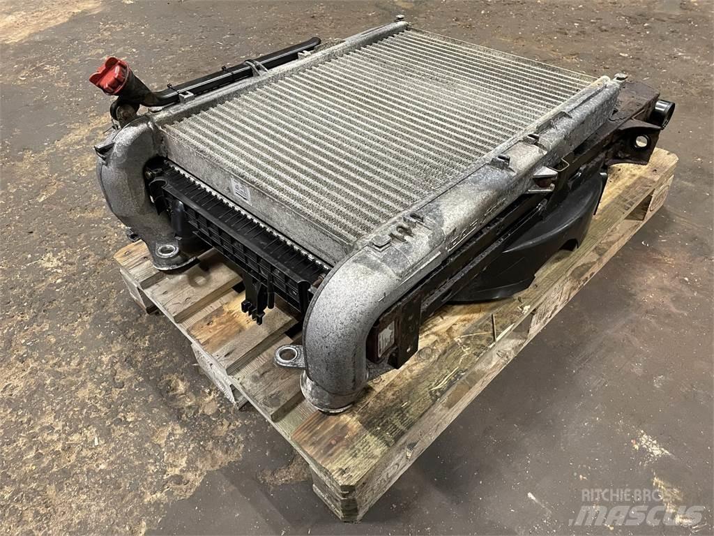  Køler ex. DAF truck Двигатели