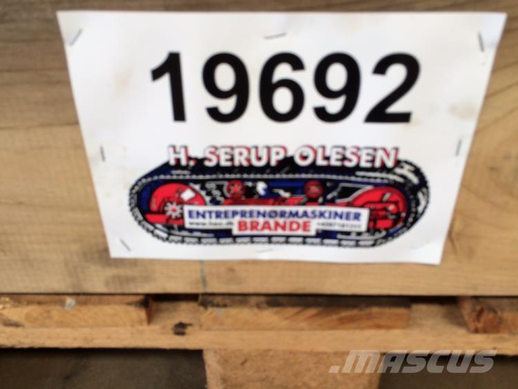  Køler ex. Komatsu D37P-5 Двигатели