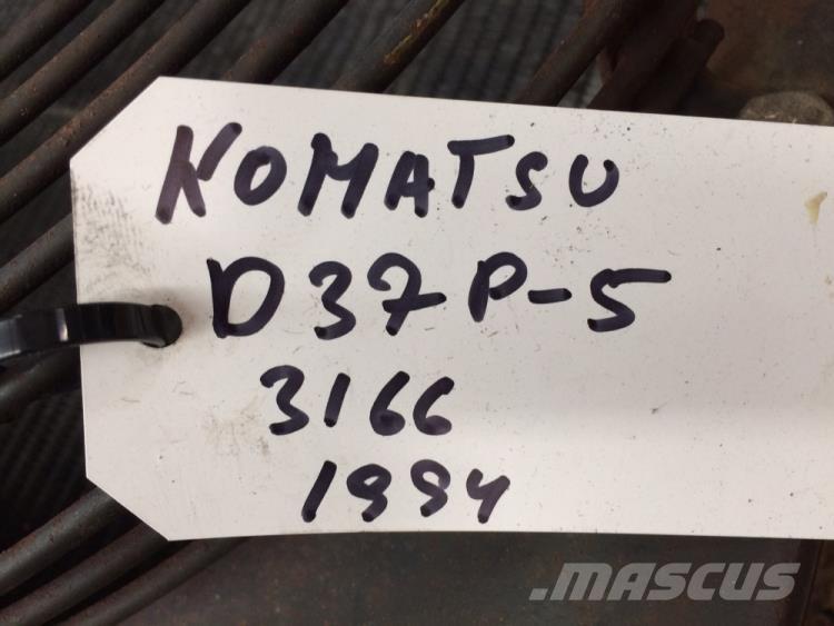  Køler ex. Komatsu D37P-5 Двигатели