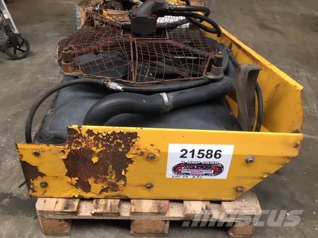  Køler, komplet ex. Volvo A30 Двигатели