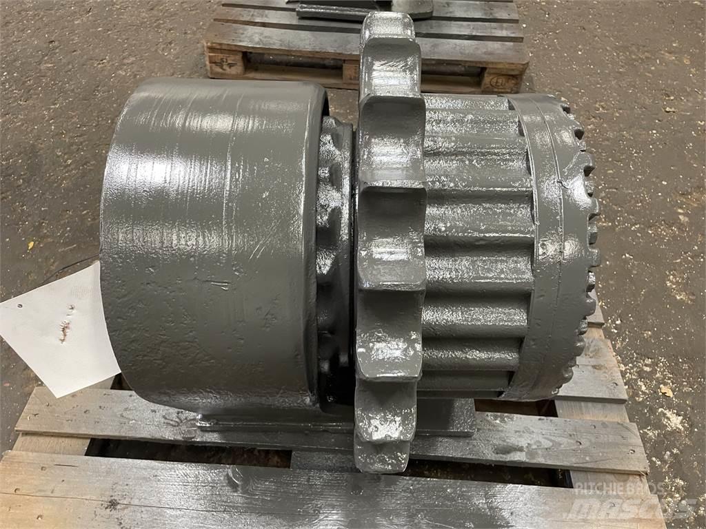 Komatsu PC180LC-3 Køregear Трансмиссии и КПП