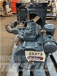 Kubota V800 motor - 4 cyl. Двигатели