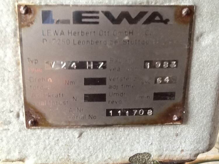 Lewa Type V24HZ pumpe Гидронасосы