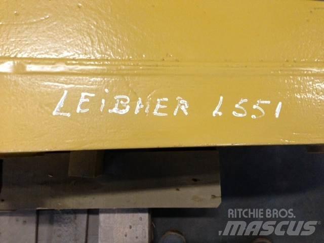 Liebherr L551 Link Arm Компоненты строительной техники