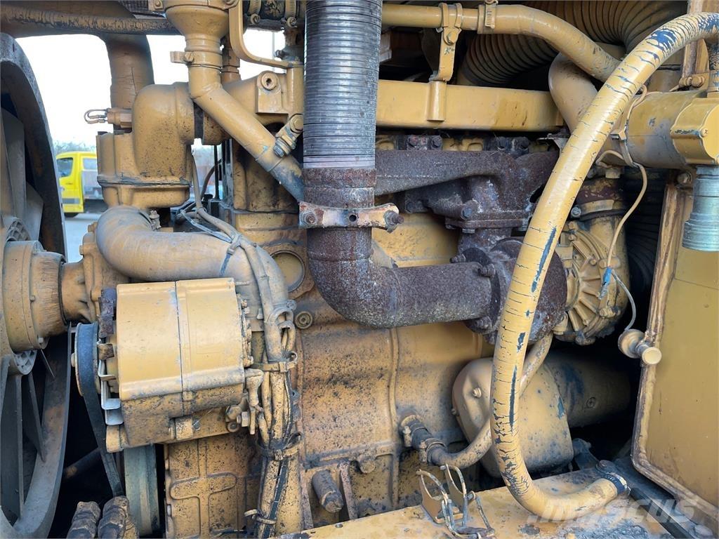 Liebherr LR621B til ophug Гусеничные бульдозеры