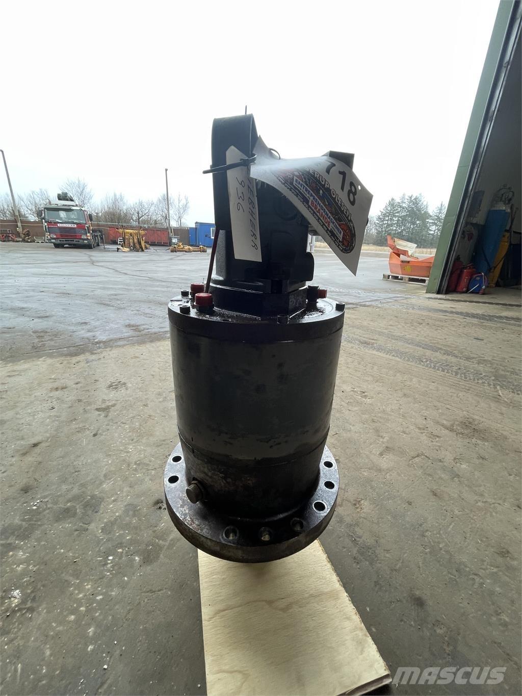 Liebherr R936NLC Krøjegear Трансмиссии и КПП