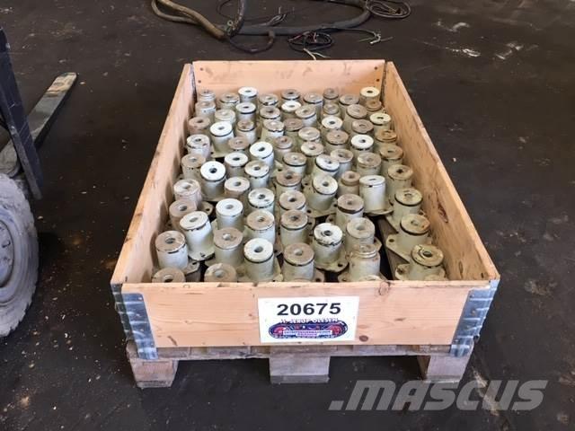  Motorophæng - ca. 100 stk. Двигатели