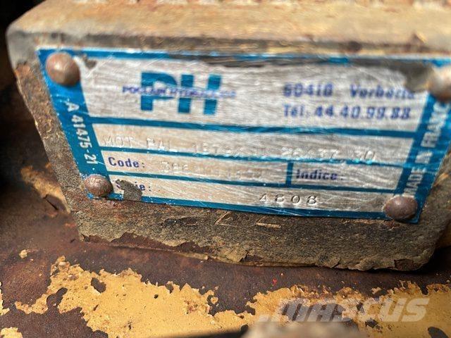 Poclain 125CK Krøjegear Трансмиссии и КПП