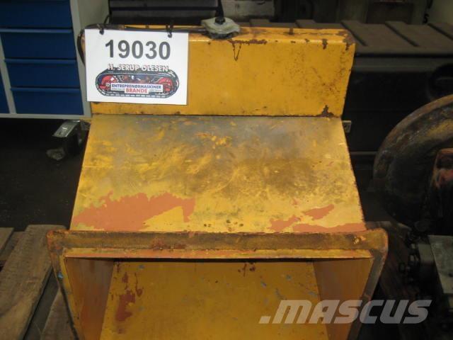  Radiator ex. Liebherr 904 Двигатели