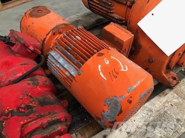  SEW Gearmotor Type R60A Двигатели