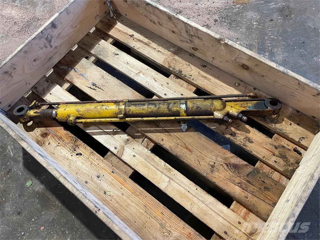  Skovlcylinder ex. MF50BX Гидравлическая система