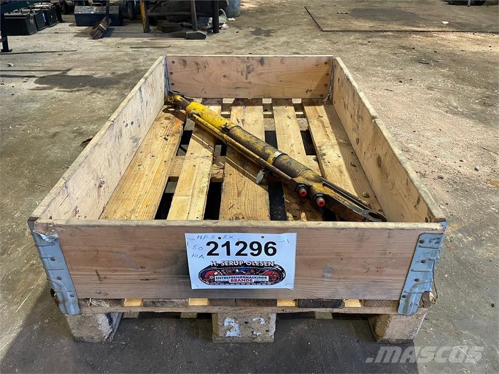  Skovlcylinder ex. MF50BX Гидравлическая система