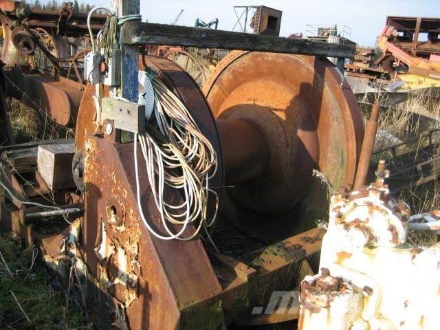  Spil - vægt ca. 7 ton Подъемно-транспортное оборудование и грузовые лифты