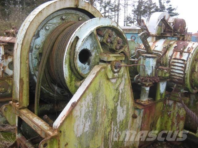  Støttebensspil ex. Storhavn Подъемно-транспортное оборудование и грузовые лифты