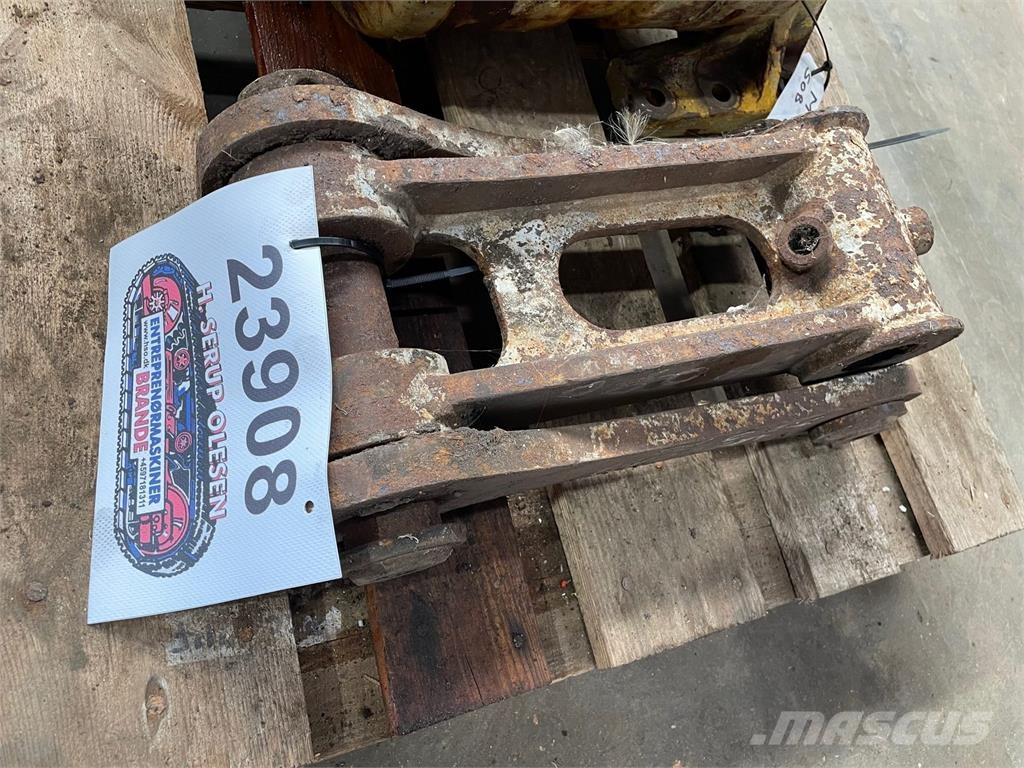 Takeuchi TB070 Link Arm Компоненты строительной техники