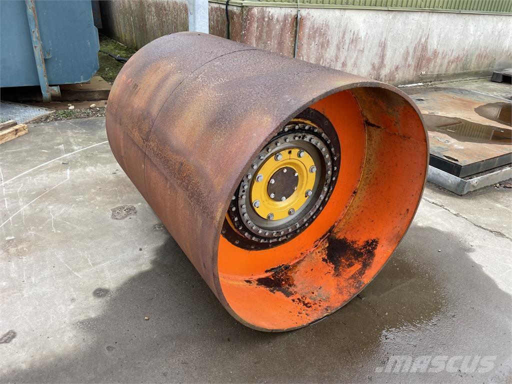  Trommel ex. Dynapac CC232 Катки тротуарные