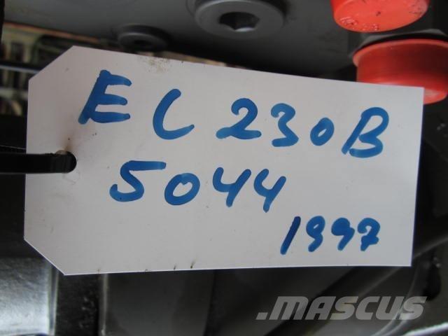 Volvo 230B Krøjegear Трансмиссии и КПП